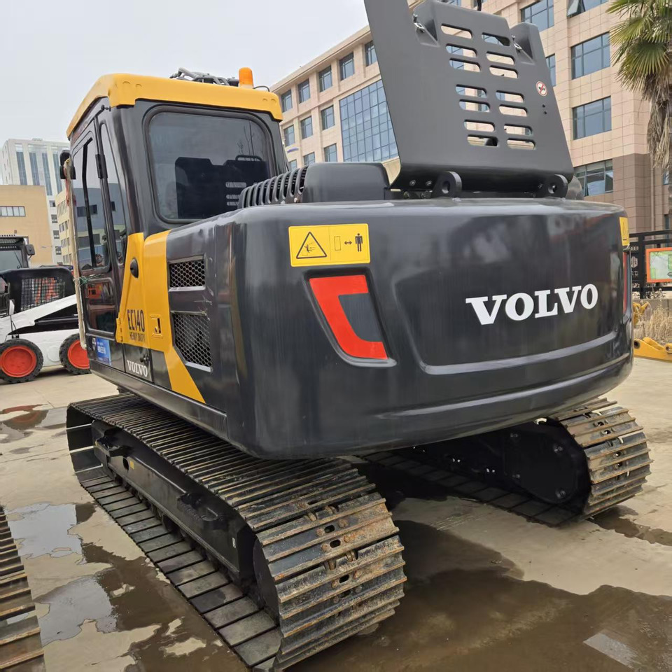 Volvo EC140DL - Гусеничный экскаватор: фото 3 Volvo EC140DL - Гусеничный экскаватор: фото 3
