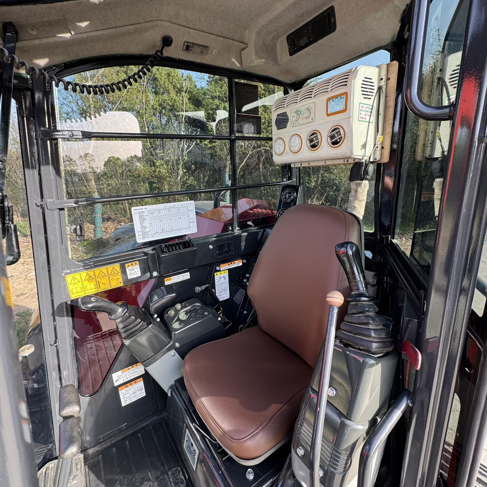 Yanmar Vio80 - Гусеничный экскаватор: фото 3 Yanmar Vio80 - Гусеничный экскаватор: фото 3