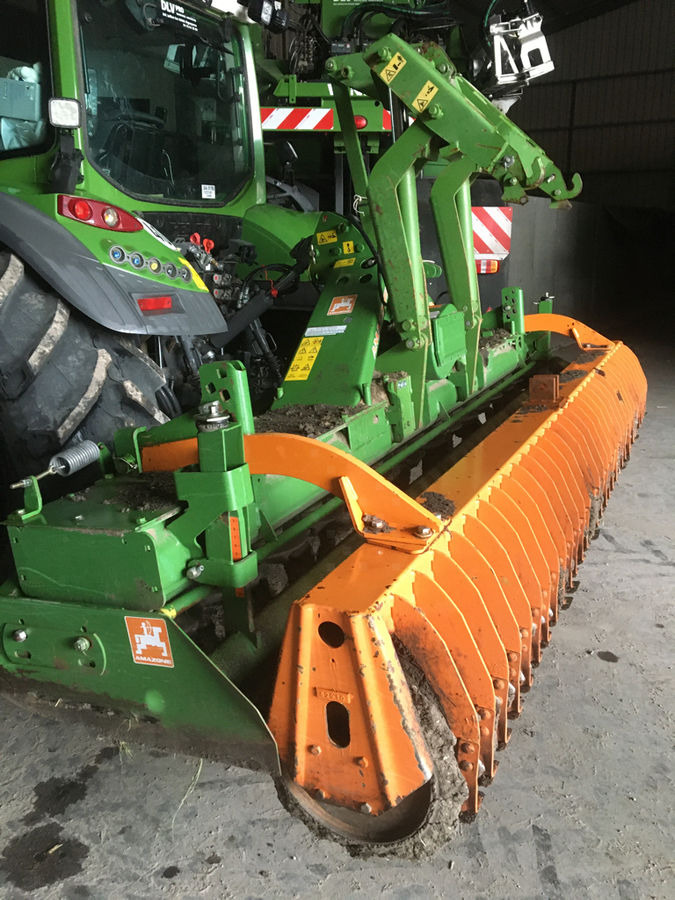Amazone KG 403 - Активная борона: фото 1 Amazone KG 403 - Активная борона: фото 1