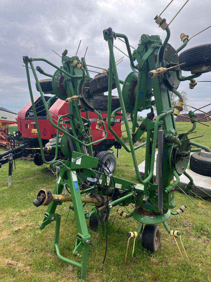 Krone Kw7.92 - Сеноворошилка: фото 1