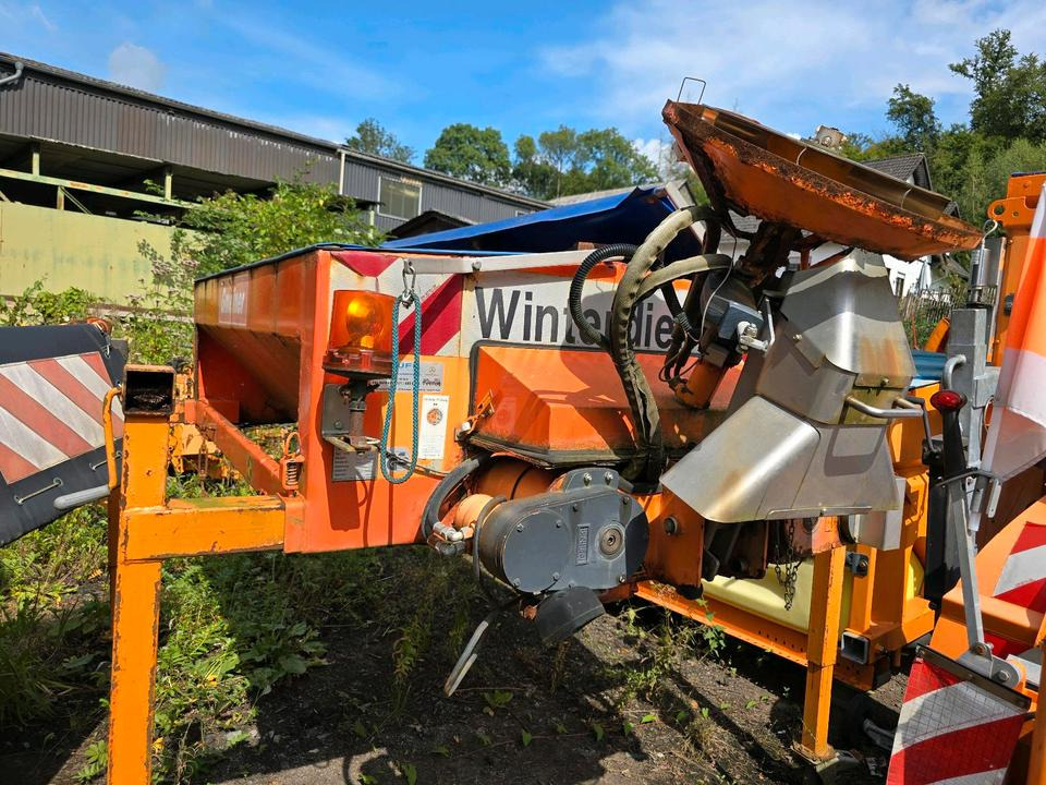Gmeiner STA 1300 1,3m3 Salzstreuer Salzsilo Streuautomat Tremo Multicar Ladog Unimog - Разбрасыватель песка/ Соли: фото 1 Gmeiner STA 1300 1,3m3 Salzstreuer Salzsilo Streuautomat Tremo Multicar Ladog Unimog - Разбрасыватель песка/ Соли: фото 1