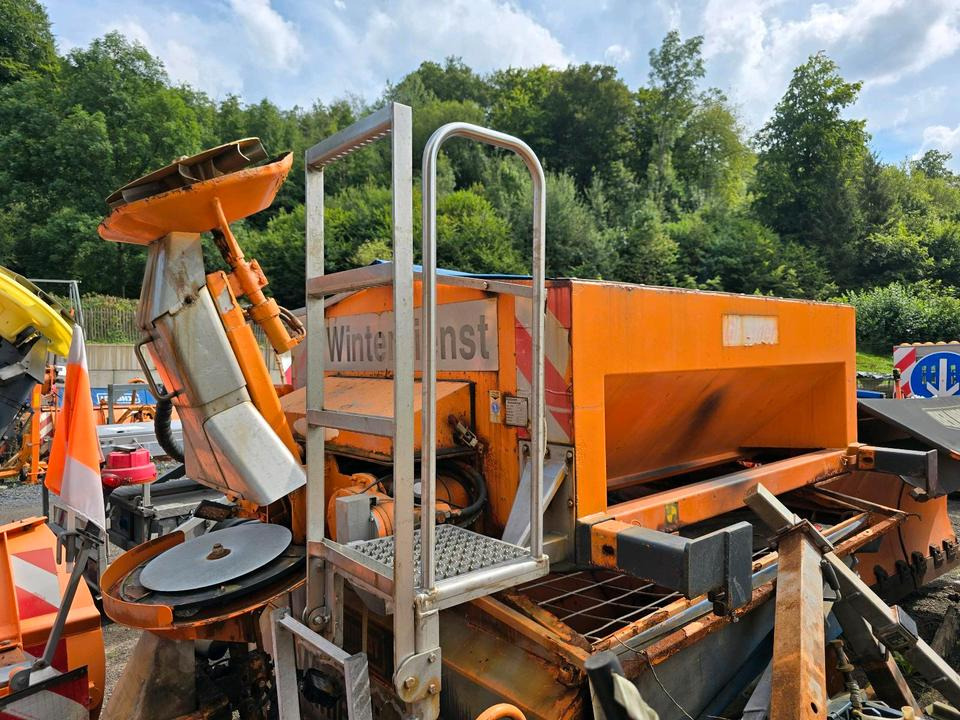 Gmeiner STA 2000TC Salzstreuer 2m3 Streuautomat Salzsilo Winterdienst Unimog 405 U300 400 500 423 427 430 318 Multicar tremo - Разбрасыватель песка/ Соли: фото 1 Gmeiner STA 2000TC Salzstreuer 2m3 Streuautomat Salzsilo Winterdienst Unimog 405 U300 400 500 423 427 430 318 Multicar tremo - Разбрасыватель песка/ Соли: фото 1