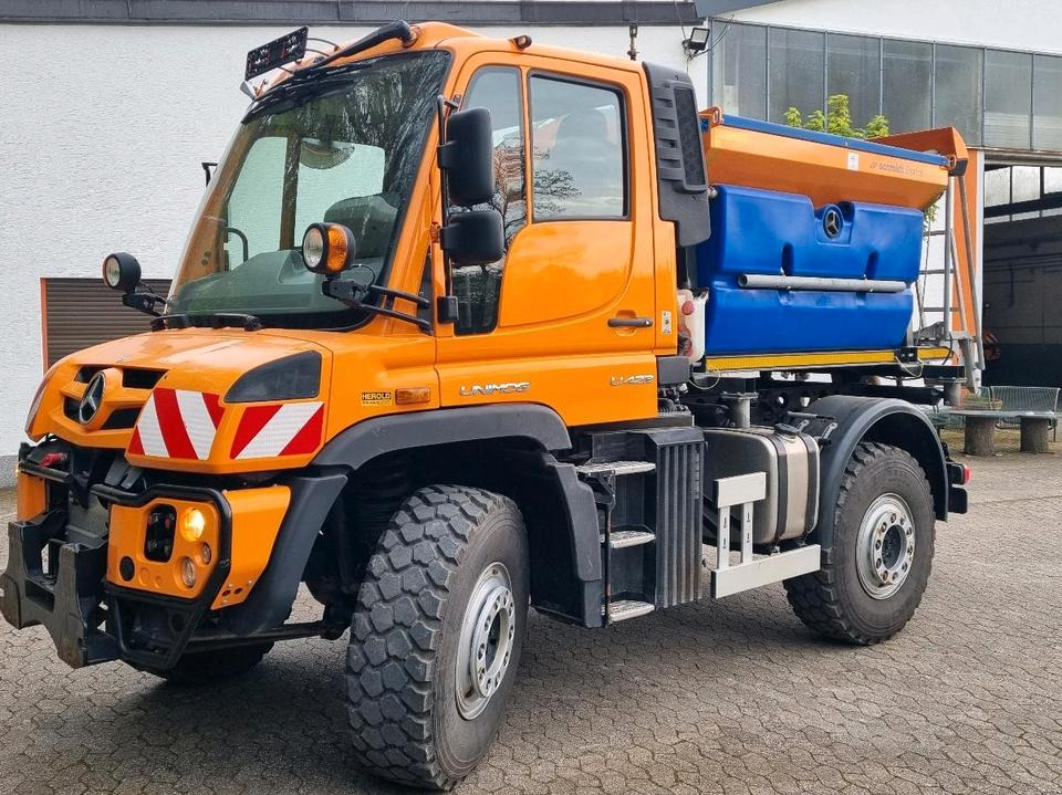 Коммунальная/ Специальная техника Unimog 423 Mercedes Benz U423 427 429 430 530 527 Schmidt Stratos Salzstreuer: фото 1