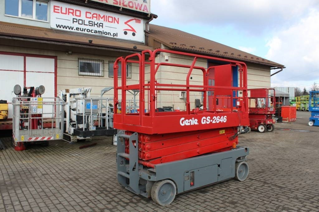 Genie GS 2646 - 10 m / Haulotte Optimum JLG Iteco Imer - Ножничный подъемник: фото 1 Genie GS 2646 - 10 m / Haulotte Optimum JLG Iteco Imer - Ножничный подъемник: фото 1
