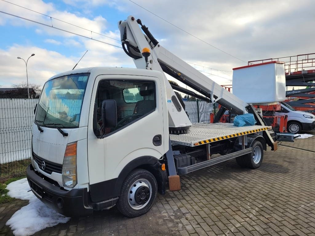 Nissan Cabstar Bizzocchi Autel 187 HP - 18m bucket truck  - Грузовик с подъемником: фото 1