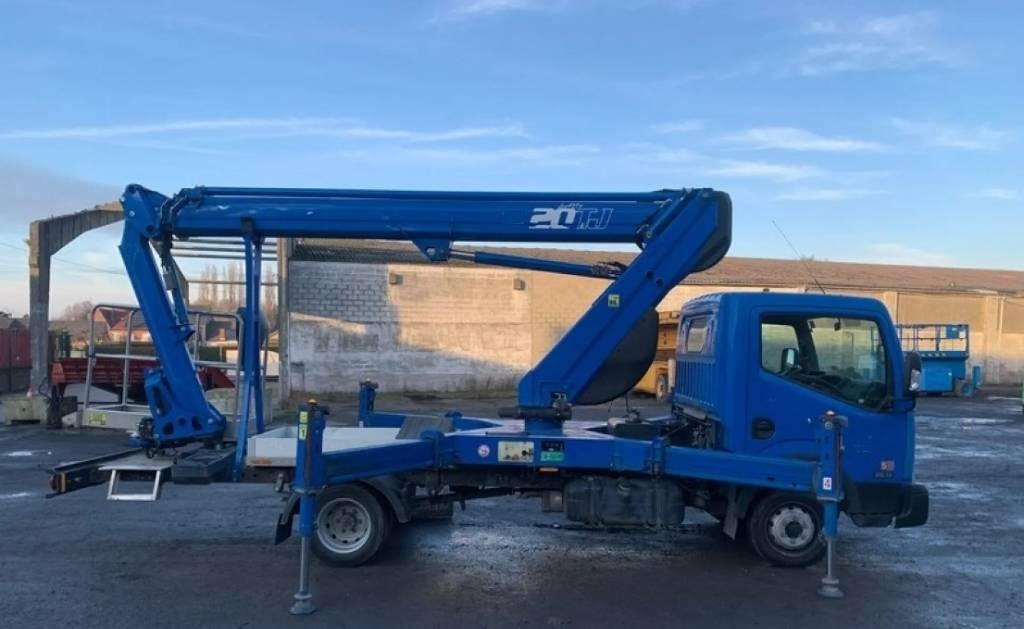Socage 20TJ - 20m Nissan Cabstar - bucket truck boom lift - Грузовик с подъемником: фото 1 Socage 20TJ - 20m Nissan Cabstar - bucket truck boom lift - Грузовик с подъемником: фото 1