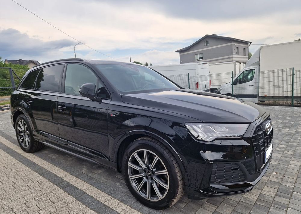 Audi Q7 - Легковой автомобиль: фото 1