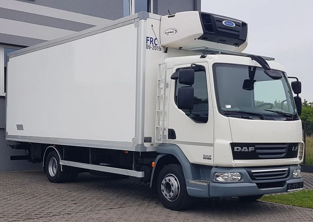 DAF LF 45.180 WINDA CHŁODNIA 15EP - Рефрижератор: фото 1 DAF LF 45.180 WINDA CHŁODNIA 15EP - Рефрижератор: фото 1
