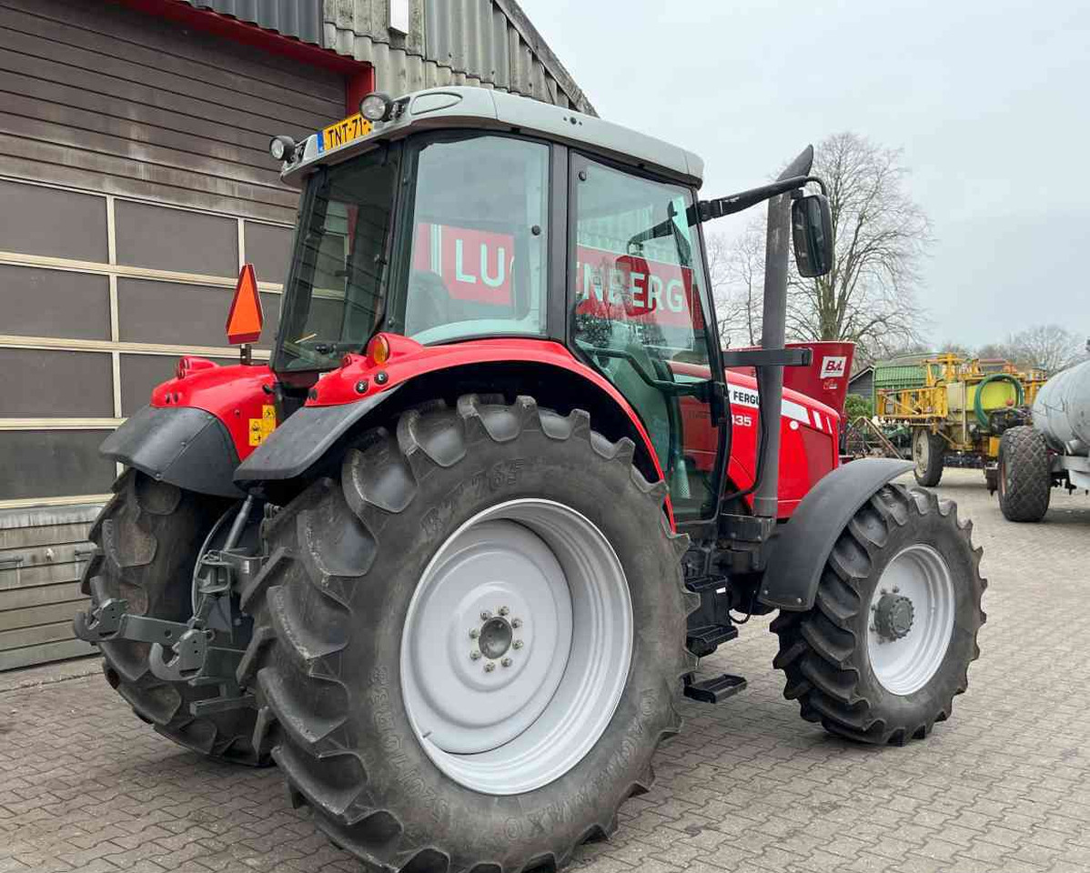Massey Ferguson 5435 Dyna-4 1900 Draaiuren! Tractoren - Трактор: фото 4 Massey Ferguson 5435 Dyna-4 1900 Draaiuren! Tractoren - Трактор: фото 4