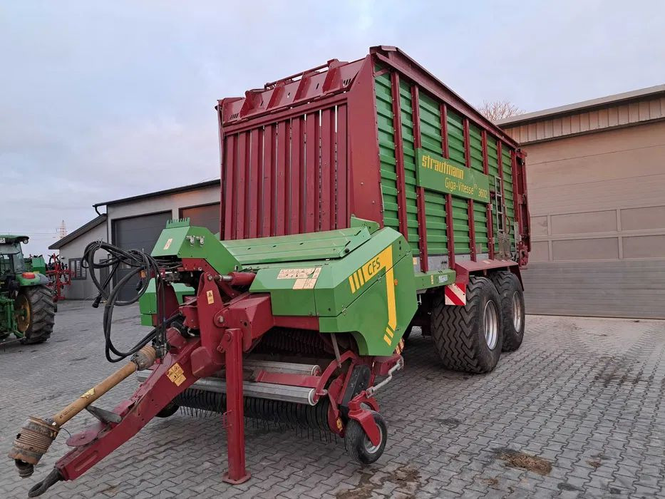 Самозагружающийся прицеп Przyczepa samozbierająca Strautmann 3602 Giga Vitesse 2019 rok: фото 1