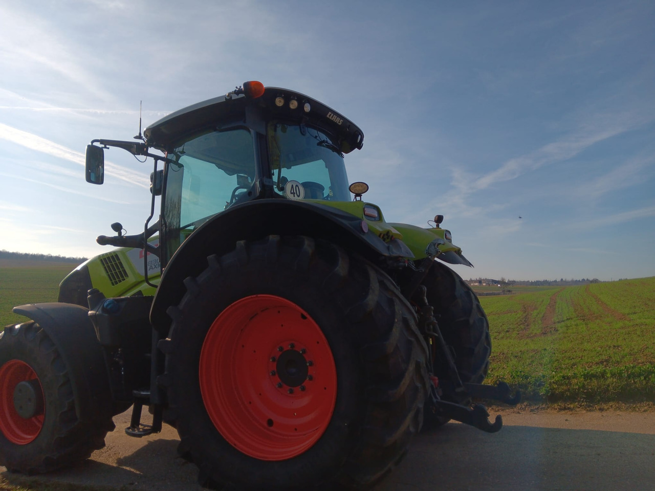 CLAAS Claas Axion 830 C MATIC CEBIS - Трактор: фото 1 CLAAS Claas Axion 830 C MATIC CEBIS - Трактор: фото 1