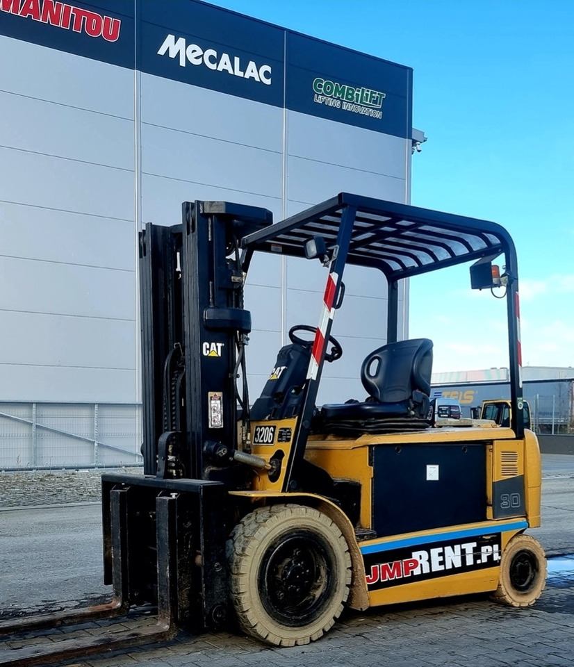 CAT EP 30 K PAC - Электропогрузчик: фото 3 CAT EP 30 K PAC - Электропогрузчик: фото 3
