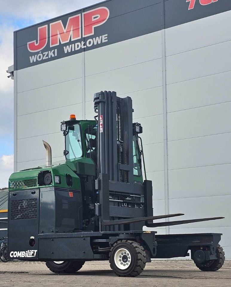 Combilift C 4000 D MK4 150 hrs ONLY! - Четырехсторонний погрузчик: фото 1 Combilift C 4000 D MK4 150 hrs ONLY! - Четырехсторонний погрузчик: фото 1