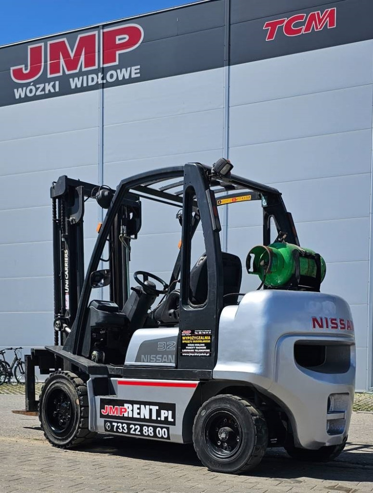 Nissan UG1D2A32LQ - Газовый погрузчик: фото 1 Nissan UG1D2A32LQ - Газовый погрузчик: фото 1