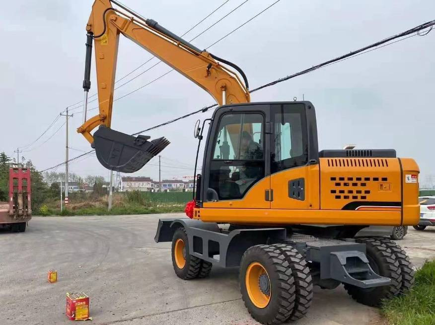 NEW MAXUS Cummins 14 TON Excavator Warranty up to 10 Years  НОВА екскаватор MAXUS Cummins 14 ТОН Гарантія до 10 Років  NOWA koparka MAXUS Cummins 14 TON Gwarancja do 10 LAT - Колёсный экскаватор: фото 1