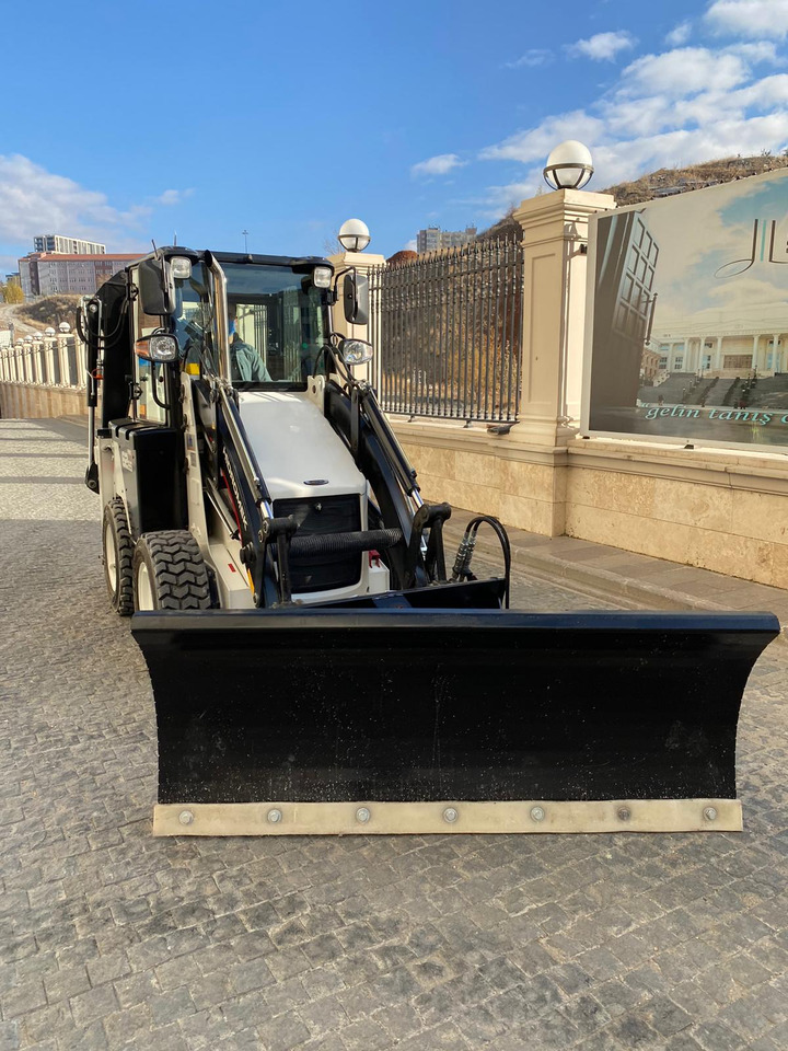 - Отвал для снега для Промышленного оборудования: фото 1