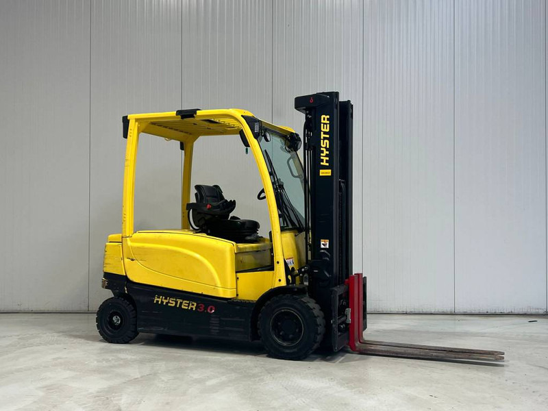 Hyster J3.0XN - Электропогрузчик: фото 1 Hyster J3.0XN - Электропогрузчик: фото 1