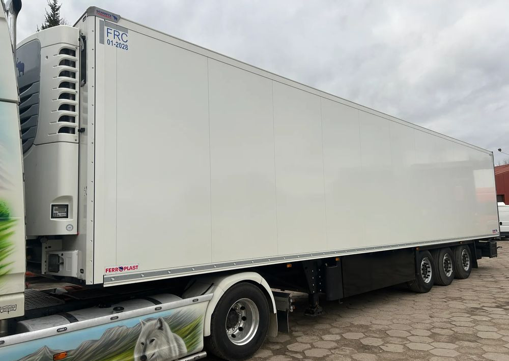 Schmitz Cargobull SKO AGREGAT SCHMITZ / BEZWYPADKOWA / GRUBA ŚCIANA 7 CM / 2 SZTUKI !! - Полуприцеп-рефрижератор: фото 1 Schmitz Cargobull SKO AGREGAT SCHMITZ / BEZWYPADKOWA / GRUBA ŚCIANA 7 CM / 2 SZTUKI !! - Полуприцеп-рефрижератор: фото 1