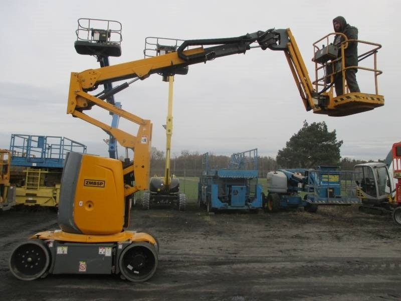 Haulotte HA 12 CJ - Коленчатый подъемник: фото 1 Haulotte HA 12 CJ - Коленчатый подъемник: фото 1