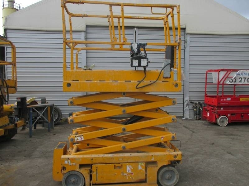 Haulotte Optimum 8 - Ножничный подъемник: фото 1 Haulotte Optimum 8 - Ножничный подъемник: фото 1
