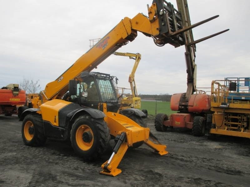 JCB 540-140 - Телескопический погрузчик: фото 1 JCB 540-140 - Телескопический погрузчик: фото 1