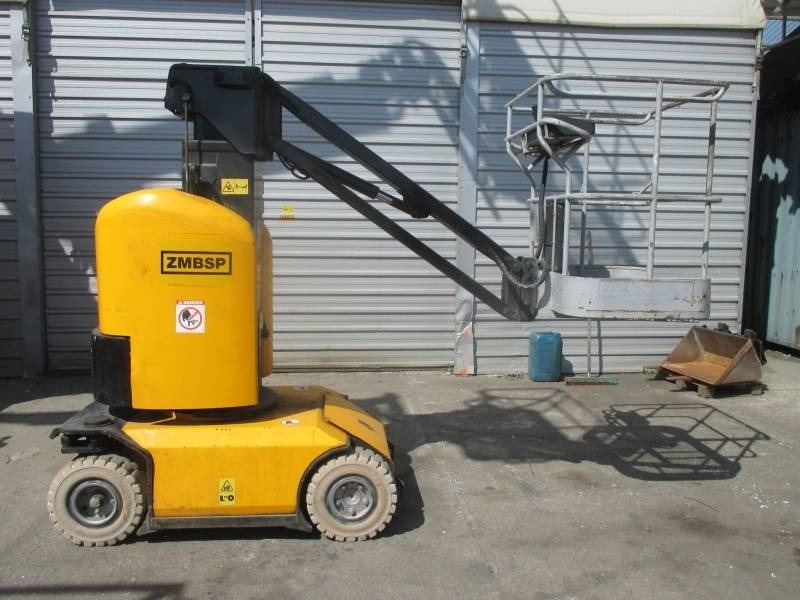 Manitou 80 VJR - Вертикальный мачтовый подъемник: фото 1 Manitou 80 VJR - Вертикальный мачтовый подъемник: фото 1