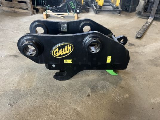 Attache rapide hydraulique pour pelle de 11T à 17T - Сцепное устройство: фото 1 Attache rapide hydraulique pour pelle de 11T à 17T - Сцепное устройство: фото 1