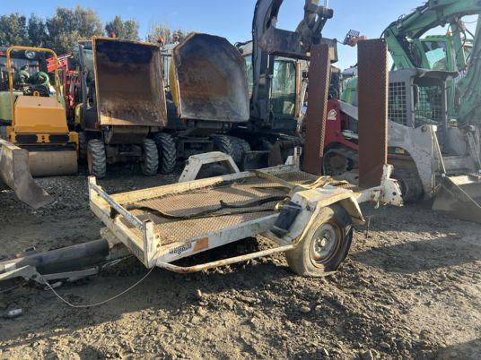 Remorque porte engin - avec rampes et CG - Прицеп для легкового автомобиля: фото 1 Remorque porte engin - avec rampes et CG - Прицеп для легкового автомобиля: фото 1
