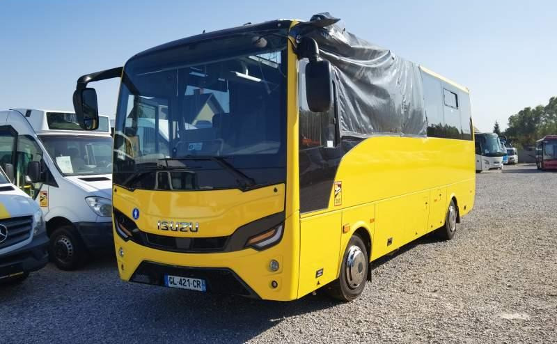 Isuzu Grand Toro 11tys km uszkodzony - Пригородный автобус: фото 1