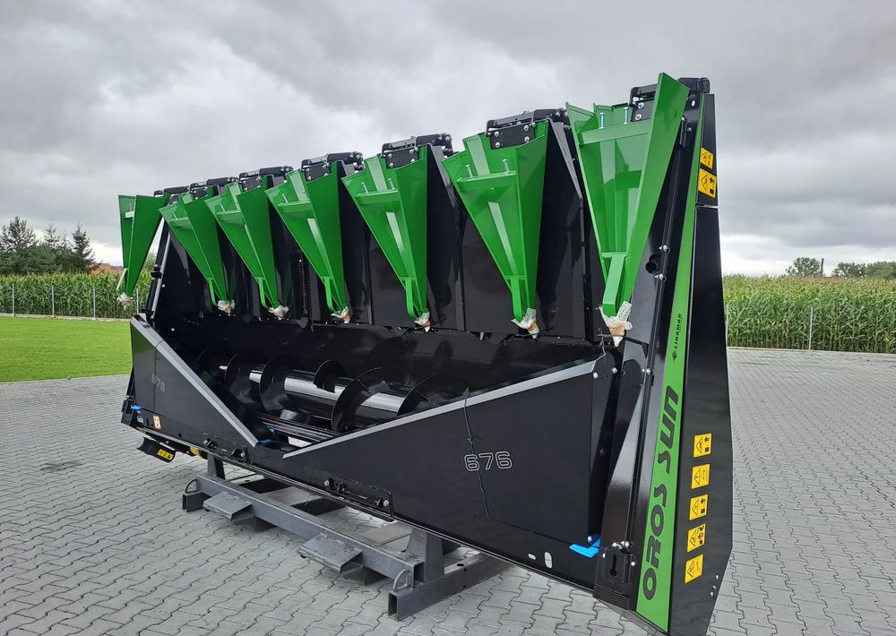 Oros Oros SUN 676 6 rzędowy, Nowe Przystawki do zbioru Słonecznika - Жатка для подсолнечника: фото 1 Oros Oros SUN 676 6 rzędowy, Nowe Przystawki do zbioru Słonecznika - Жатка для подсолнечника: фото 1