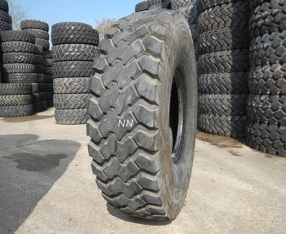 Continental 14.00R20 HCS - USED NN 95% - Шина для Грузовиков: фото 1 Continental 14.00R20 HCS - USED NN 95% - Шина для Грузовиков: фото 1