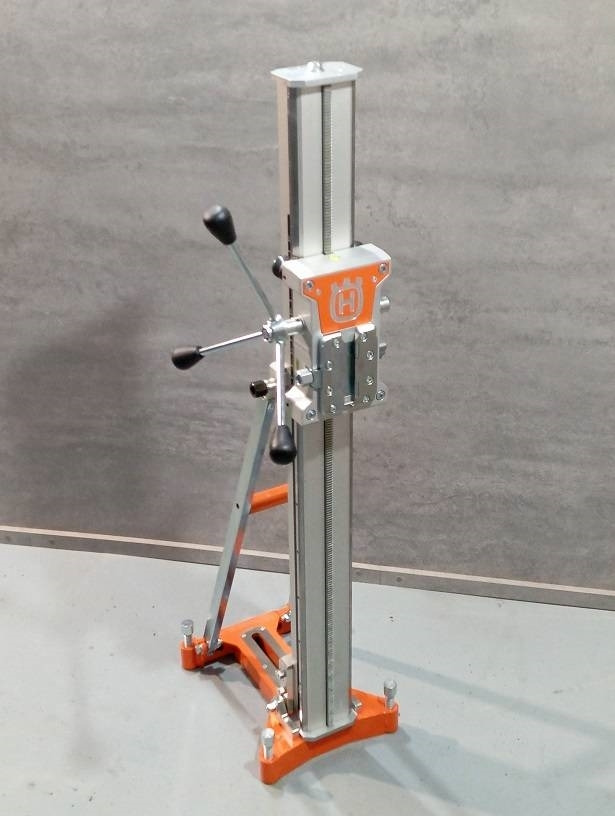 Husqvarna DS 900  - Строительное оборудование: фото 1