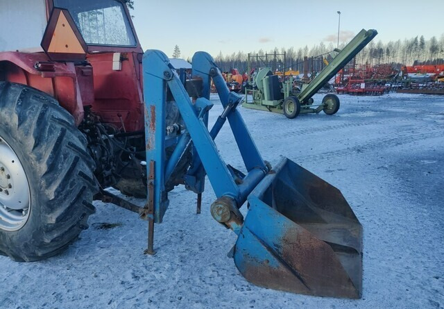 Takakuormaaja - hydraulinen - Навесное оборудование для Сельскохозяйственной техники: фото 1