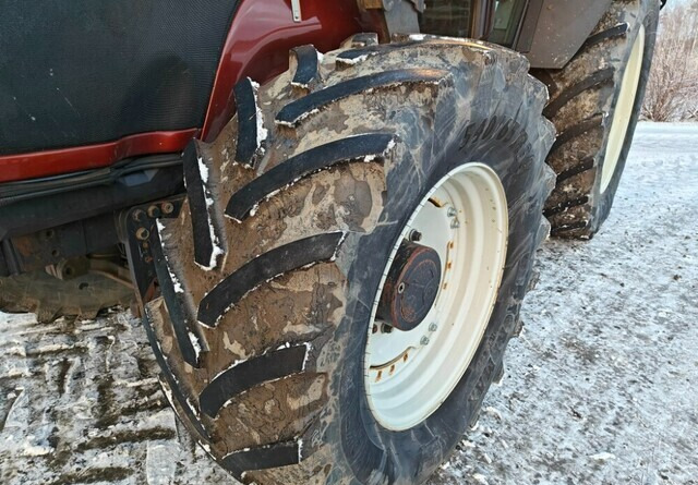 Valtra T190 HiTech etukuormaajalla в лизинг Valtra T190 HiTech etukuormaajalla: фото 8