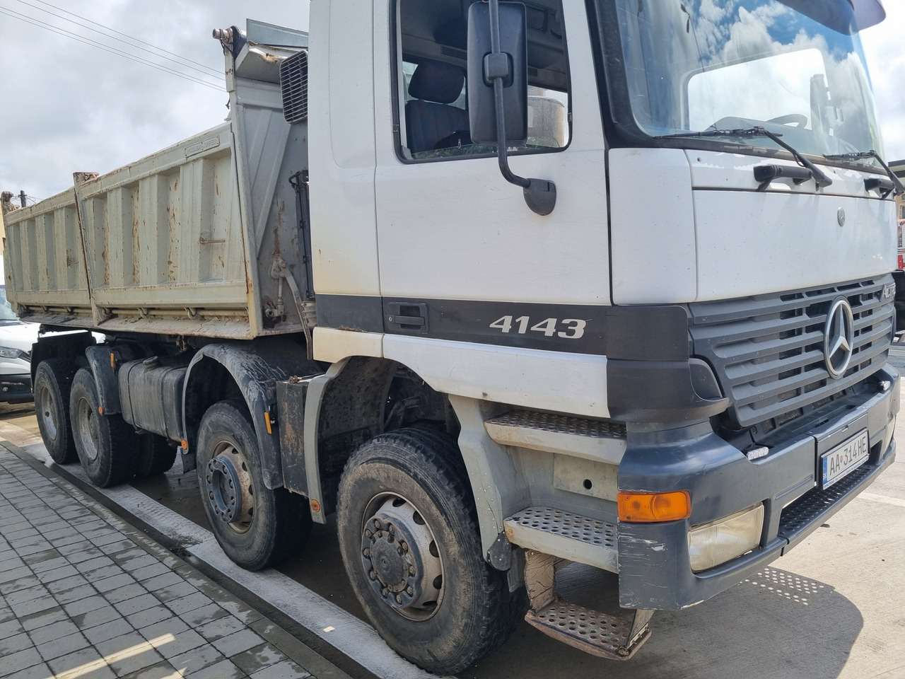 MERCEDES-BENZ ACTROS 4143 8x6 3 way tipper - Самосвал: фото 2 MERCEDES-BENZ ACTROS 4143 8x6 3 way tipper - Самосвал: фото 2