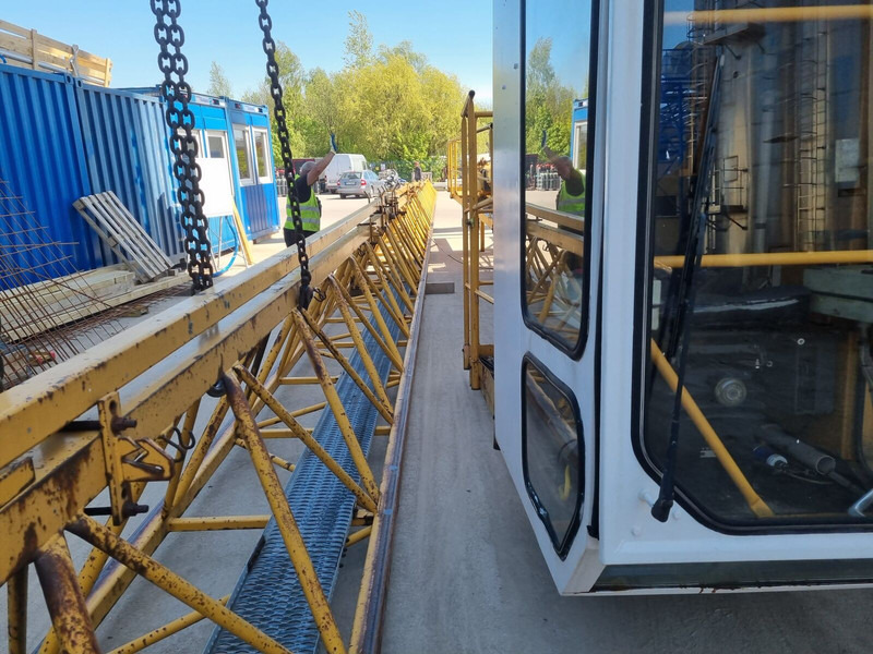 Liebherr 71/78EC - 1700kg on 45m jib - Башенный кран: фото 1