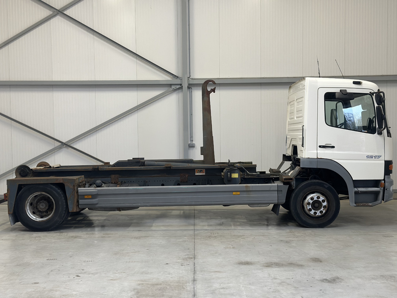 MERCEDES-BENZ Atego - Крюковой мультилифт: фото 4 MERCEDES-BENZ Atego - Крюковой мультилифт: фото 4