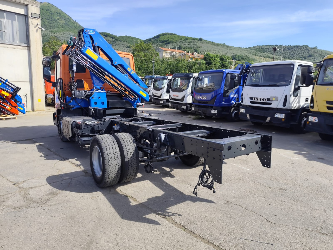 Автоманипулятор IVECO EUROCARGO 120-90L: фото 18