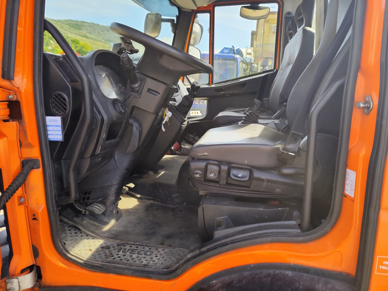Автоманипулятор IVECO EUROCARGO 120-90L: фото 37