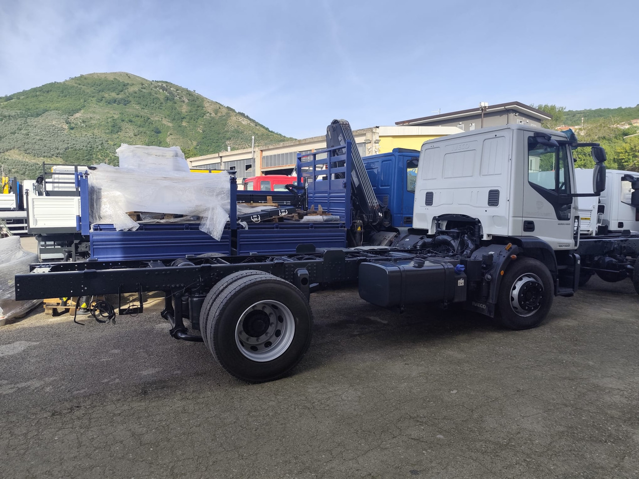 Грузовик-шасси IVECO EUROCARGO 180-320: фото 10