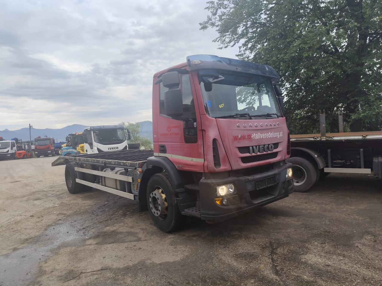 IVECO EUROCARGO 180E30 - Грузовик бортовой/ Платформа: фото 1 IVECO EUROCARGO 180E30 - Грузовик бортовой/ Платформа: фото 1