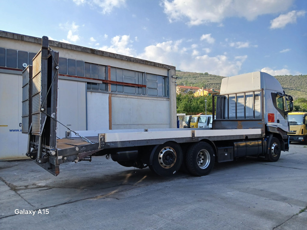 IVECO STRALIS AS 260S46 - Грузовик бортовой/ Платформа: фото 2 IVECO STRALIS AS 260S46 - Грузовик бортовой/ Платформа: фото 2
