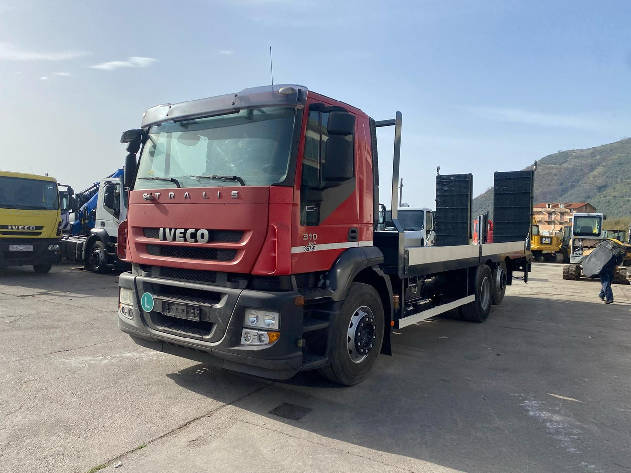 IVECO STRALIS CUBE 260S31 - Грузовик бортовой/ Платформа: фото 1 IVECO STRALIS CUBE 260S31 - Грузовик бортовой/ Платформа: фото 1