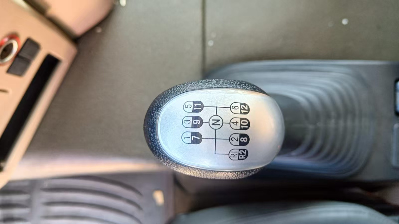 Новый Автоманипулятор HOWO 6х4 с КМУ XCMG XCMG SQS300RU-5 г/п 12 т: фото 8