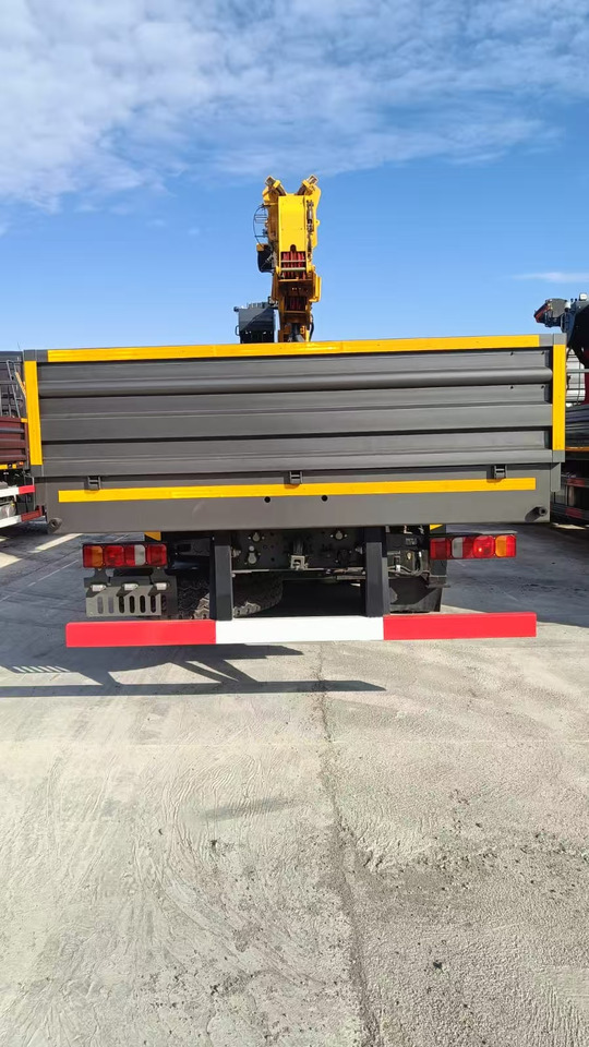 HOWO 6х4 с КМУ XCMG XCMG SQS300RU-5 г/п 12 т - Автоманипулятор: фото 4 HOWO 6х4 с КМУ XCMG XCMG SQS300RU-5 г/п 12 т - Автоманипулятор: фото 4