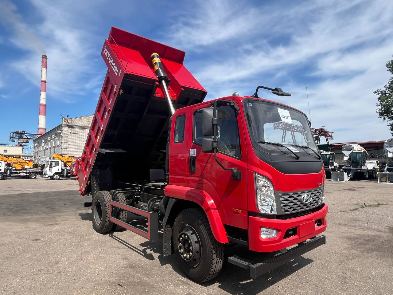 HYUNDAI кузов с передним подъемником - Самосвал: фото 1 HYUNDAI кузов с передним подъемником - Самосвал: фото 1