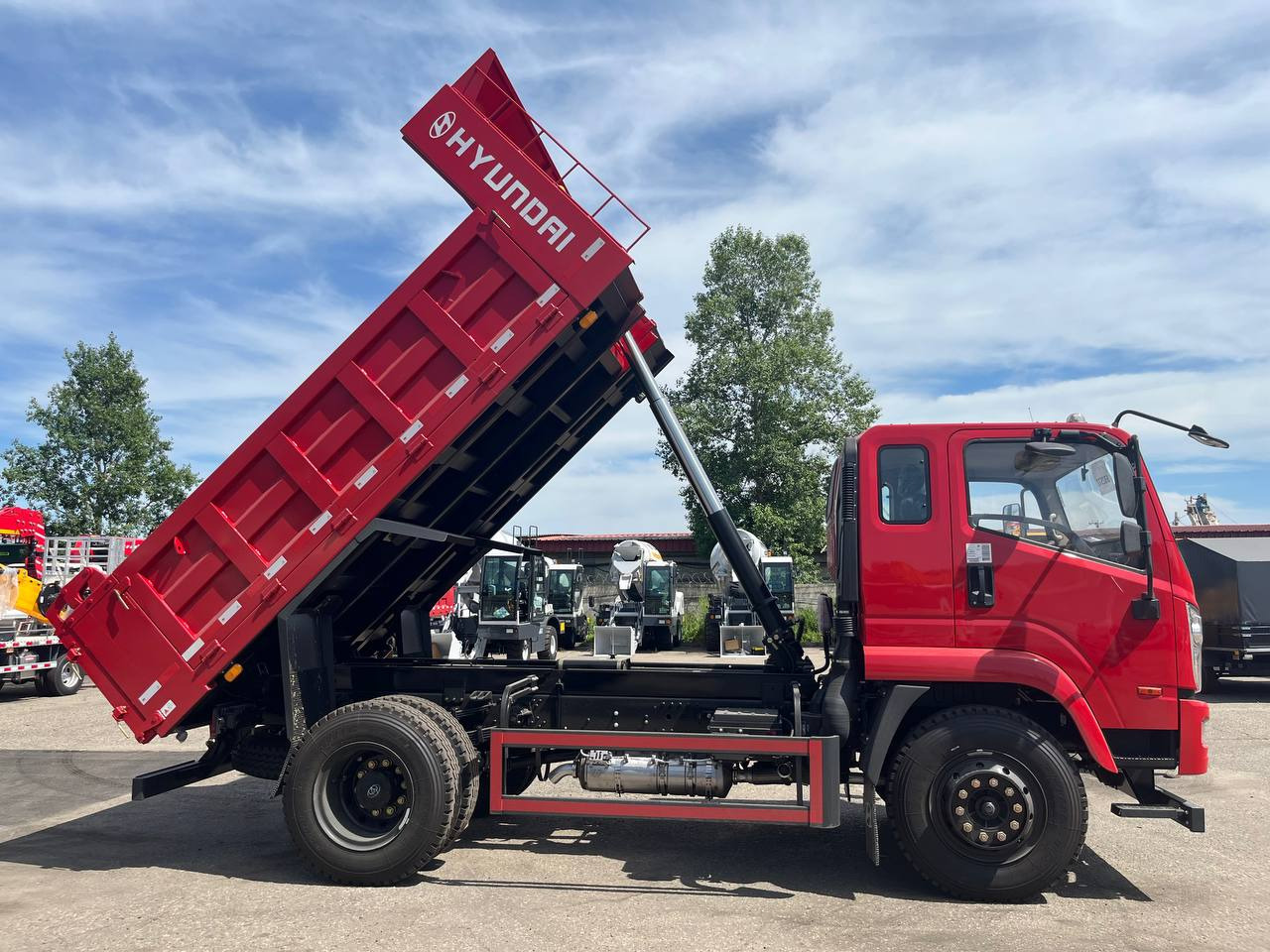 HYUNDAI кузов с передним подъемником - Самосвал: фото 3 HYUNDAI кузов с передним подъемником - Самосвал: фото 3
