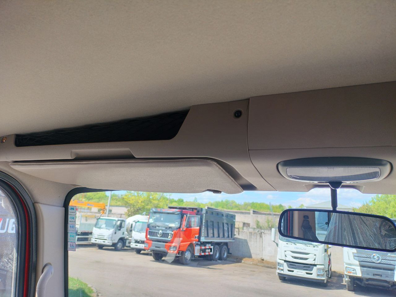 Новый Самосвал HYUNDAI с передним подъемником: фото 17