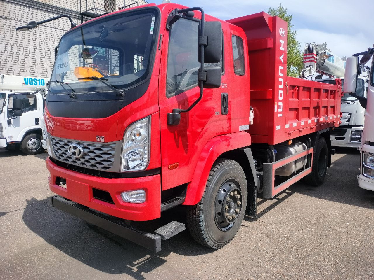 Новый Самосвал HYUNDAI с передним подъемником: фото 12