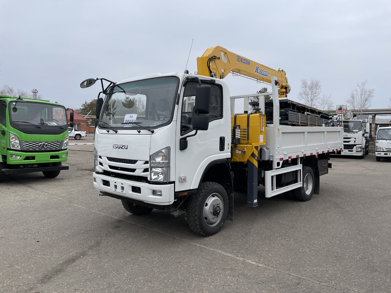 ISUZU 4х4 c КМУ XCMG SQS125 - Грузовик бортовой/ Платформа, Автоманипулятор: фото 2 ISUZU 4х4 c КМУ XCMG SQS125 - Грузовик бортовой/ Платформа, Автоманипулятор: фото 2